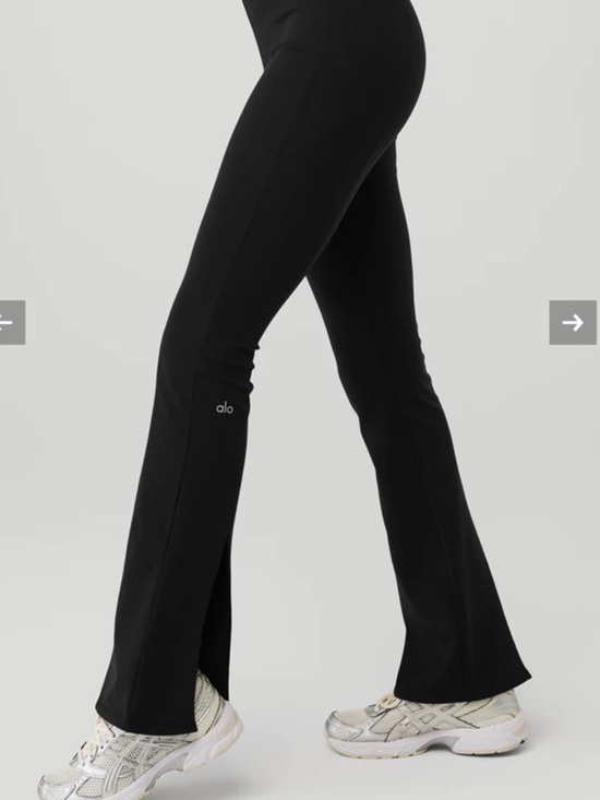 ALO Yoga Pants - Alo Yoga airbrush high waisted kick back legging